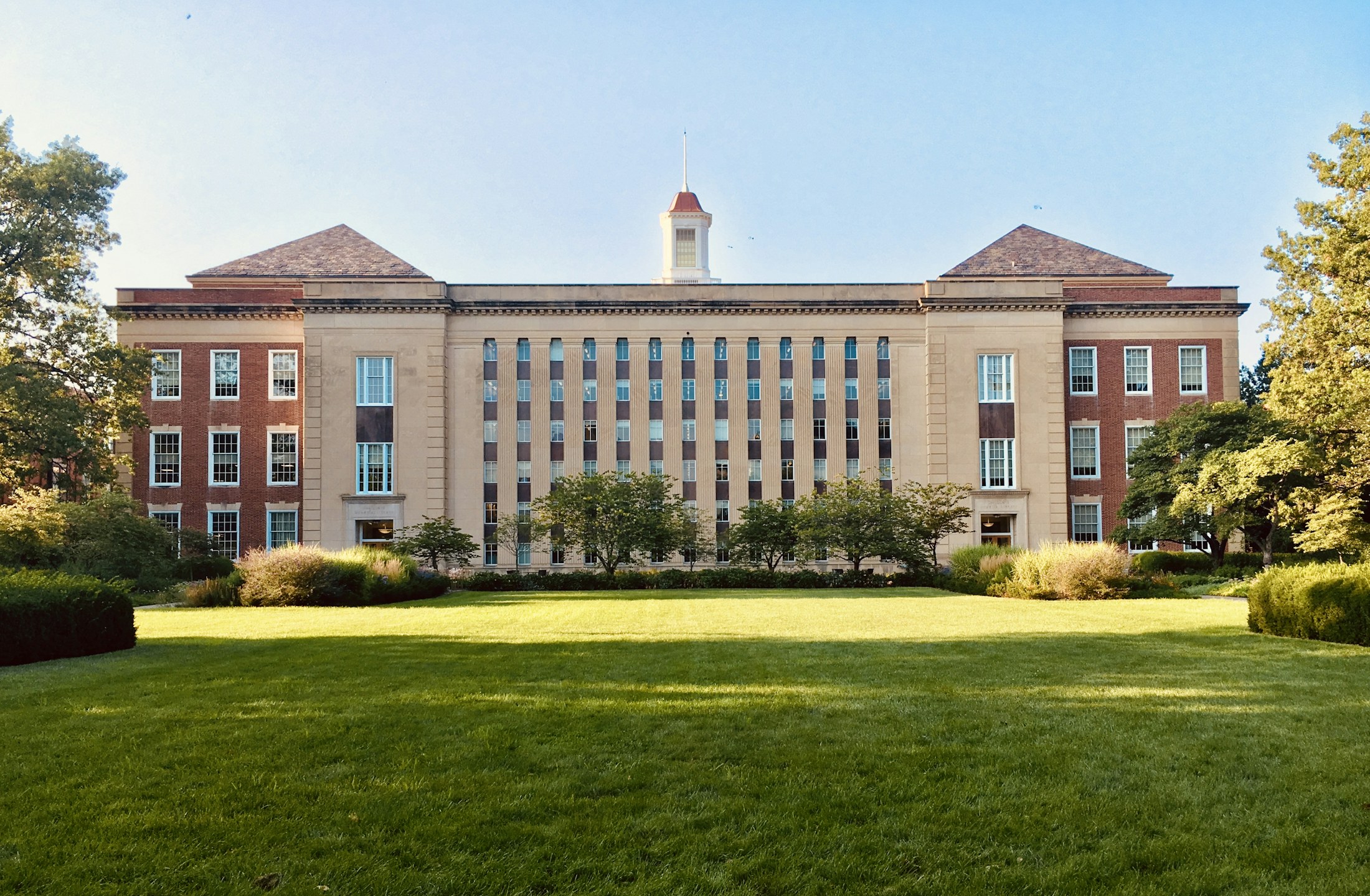 University campus environment for international students planning to study in China